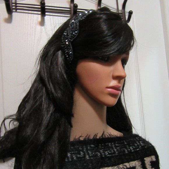 Hair Band Metal with Black color Beads - Picture 4 of 6
